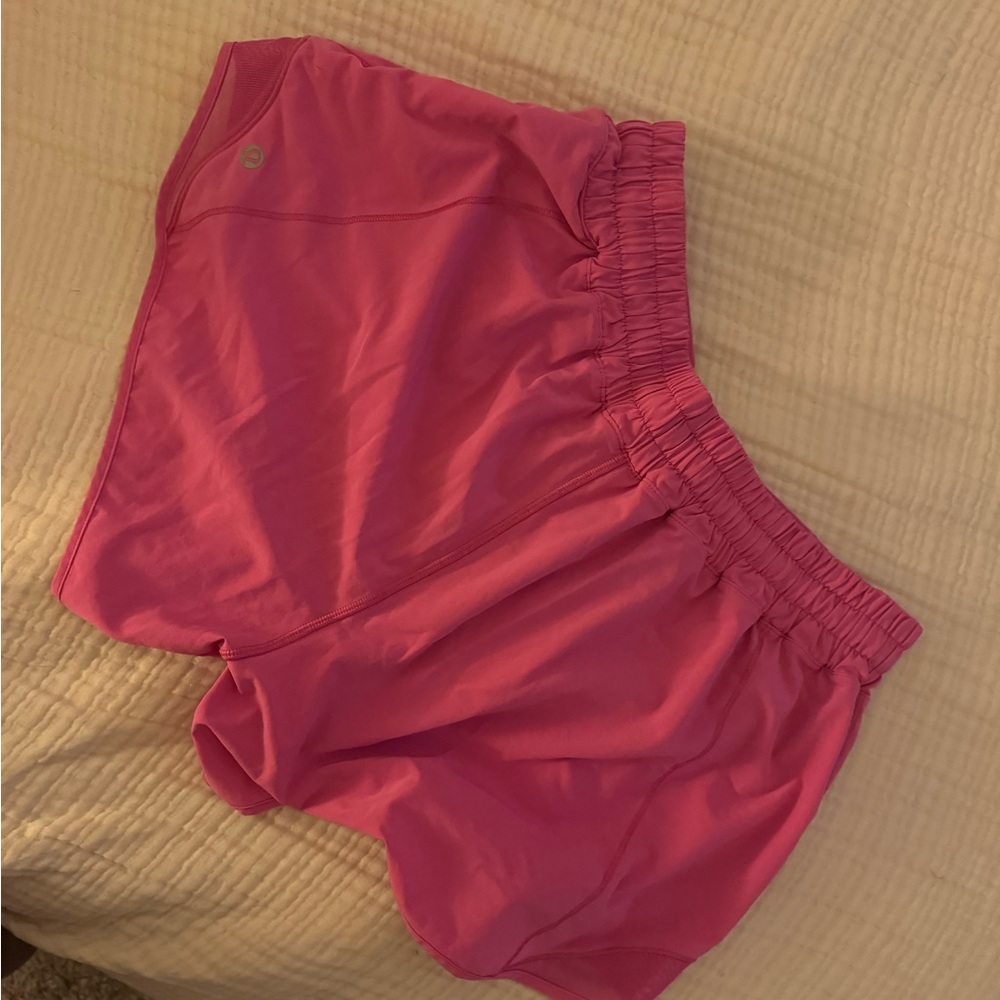 LULULEMON HOTTY HOT SHORTS 4in size 10